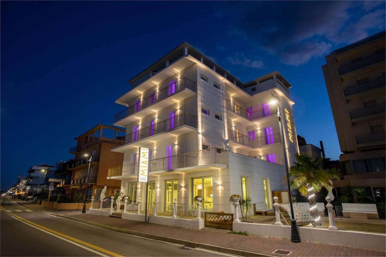 Miami Suite Hotel Bellaria-Igea Marina Exterior foto